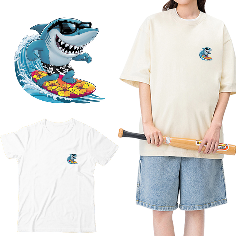 Interesting sharks surfing Iro - Iron On Patch 리뷰 및 가격