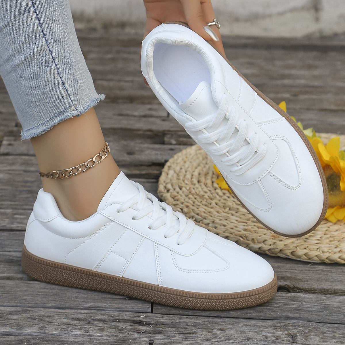 Ladies' casual white sports sh - Sewing Cotton 리뷰 및 가격